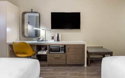 Cambria Hotel Philadelphia Downtown - Center City