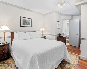 Penn's View Hotel