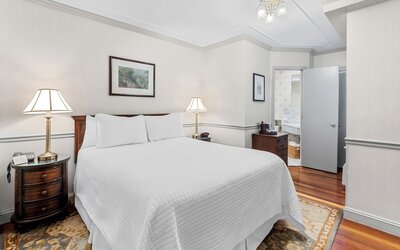 Penn's View Hotel