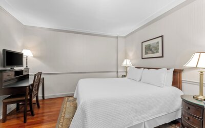 Penn's View Hotel