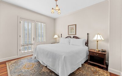 Penn's View Hotel