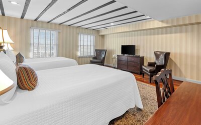 Penn's View Hotel
