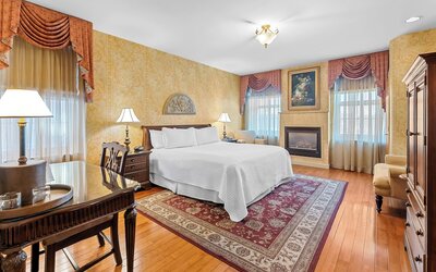 Penn's View Hotel