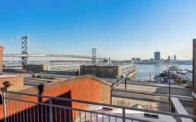 Penn's View Hotel