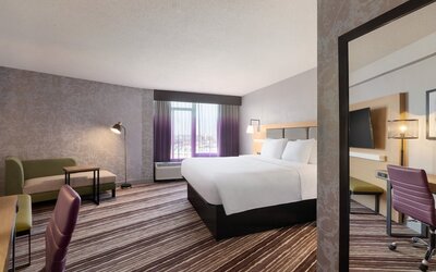 Holiday Inn Philadelphia Arpt-Stadium Area by IHG