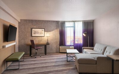 Holiday Inn Philadelphia Arpt-Stadium Area by IHG