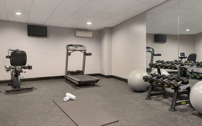 Holiday Inn Philadelphia Arpt-Stadium Area by IHG