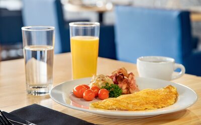 Holiday Inn Philadelphia Arpt-Stadium Area by IHG