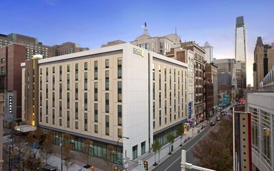 Home2 Suites by Hilton Philadelphia - Convention Center, PA