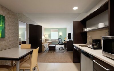 Home2 Suites by Hilton Philadelphia - Convention Center, PA