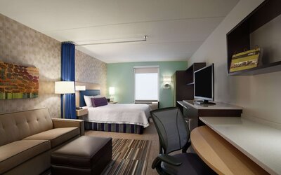 Home2 Suites by Hilton Philadelphia - Convention Center, PA