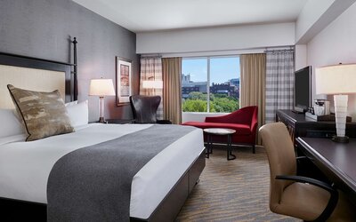 The Inn at Penn, A Hilton Hotel