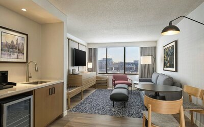 Sheraton Philadelphia University City Hotel