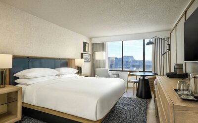Sheraton Philadelphia University City Hotel