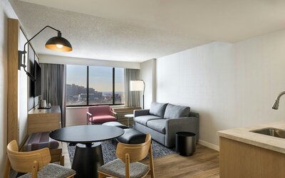 Sheraton Philadelphia University City Hotel