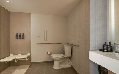 Sheraton Philadelphia University City Hotel