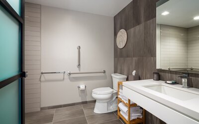 The Windsor Suites