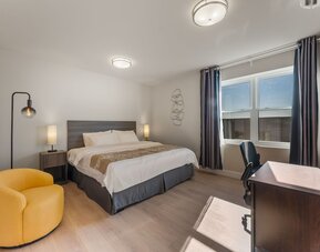 4211 Suites