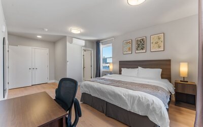 4211 Suites