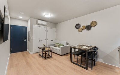 4211 Suites