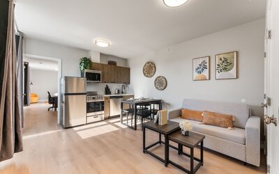 4211 Suites