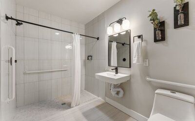 4211 Suites