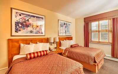 Alexander Inn