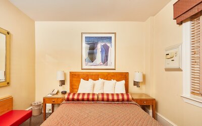Alexander Inn