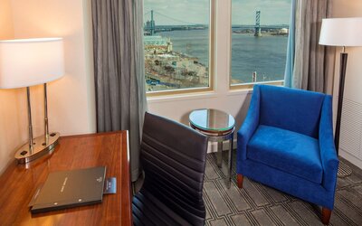 Hilton Philadelphia at Penn's Landing
