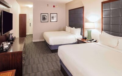 Hilton Philadelphia at Penn's Landing