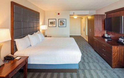 Hilton Philadelphia at Penn's Landing