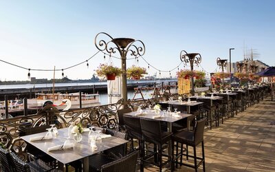 Hilton Philadelphia at Penn's Landing
