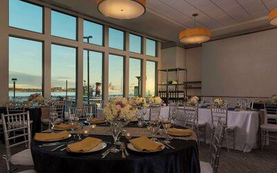 Hilton Philadelphia at Penn's Landing