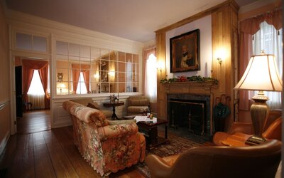 Morris House Hotel
