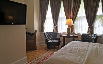 Morris House Hotel