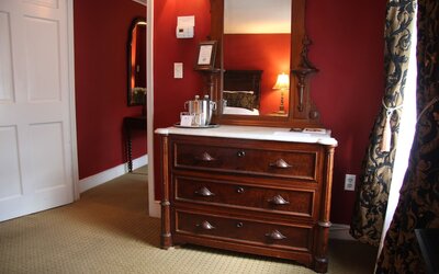 Morris House Hotel