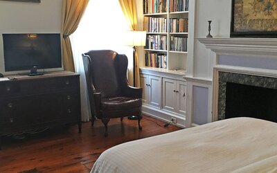 Morris House Hotel