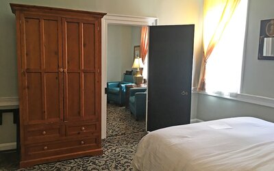 Morris House Hotel