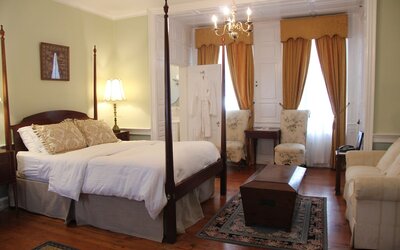 Morris House Hotel