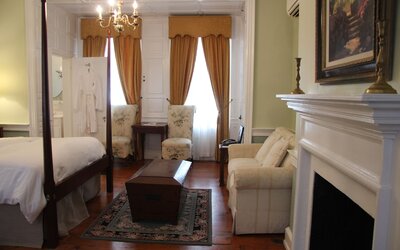 Morris House Hotel
