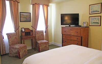 Morris House Hotel