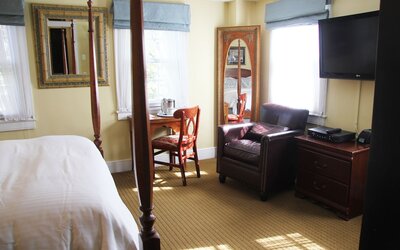 Morris House Hotel