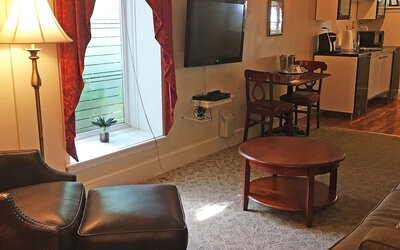 Morris House Hotel