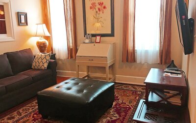 Morris House Hotel