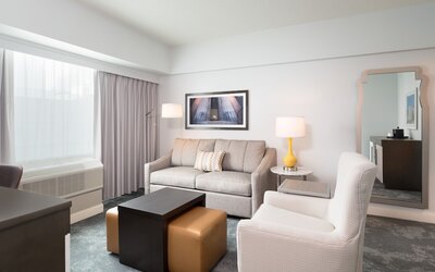 Classic Room, 1 King Bed, Accessible, Bathtub