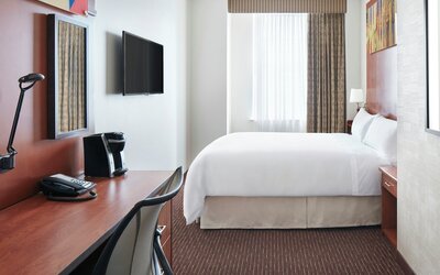 Club Quarters Hotel Rittenhouse Square, Philadelphia