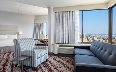 DoubleTree by Hilton Philadelphia Center City