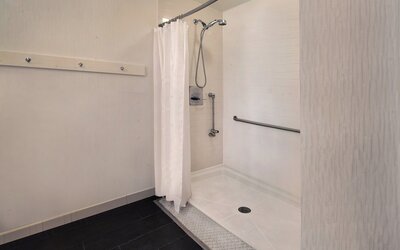 Four Points by Sheraton Philadelphia City Center