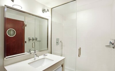 Four Points by Sheraton Philadelphia City Center