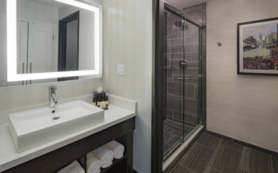 The Notary Hotel, Philadelphia, Autograph Collection by Marriott